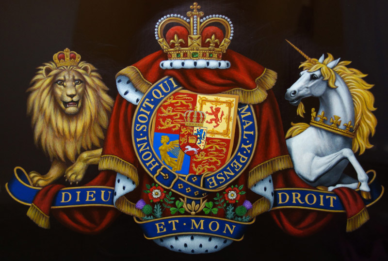 crest for Royal Mail coach